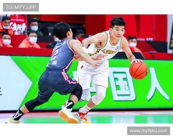 孙铭徽鼻骨骨折缺阵引关注热议