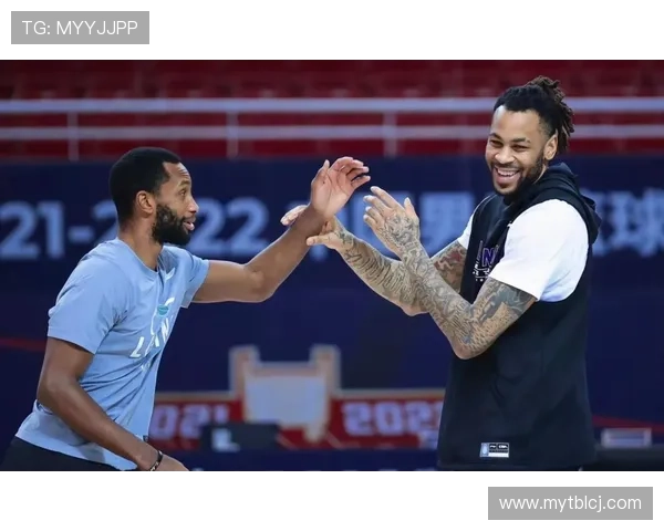 莫兰德当选月最佳防守篮板第一